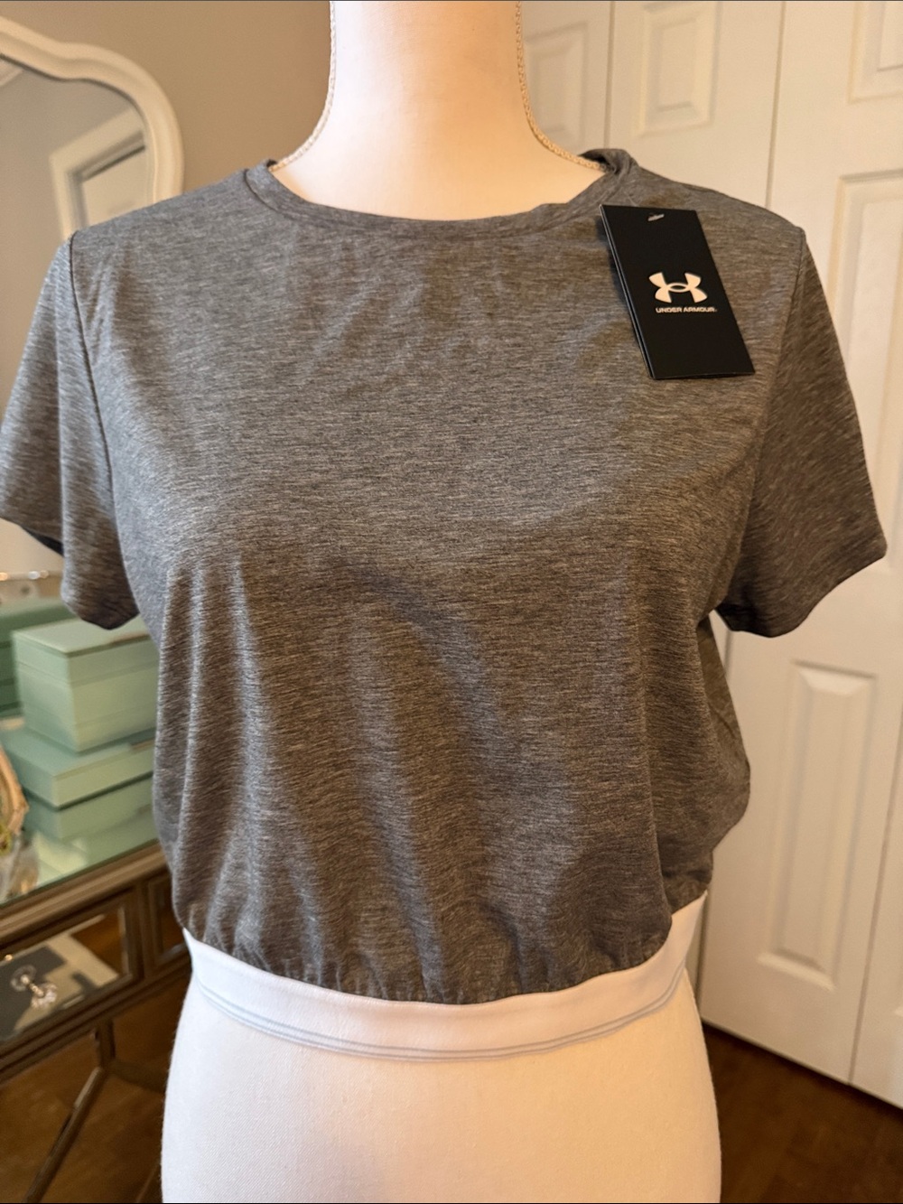 Under Armour Gray Heather Short Sleeve Crop Top